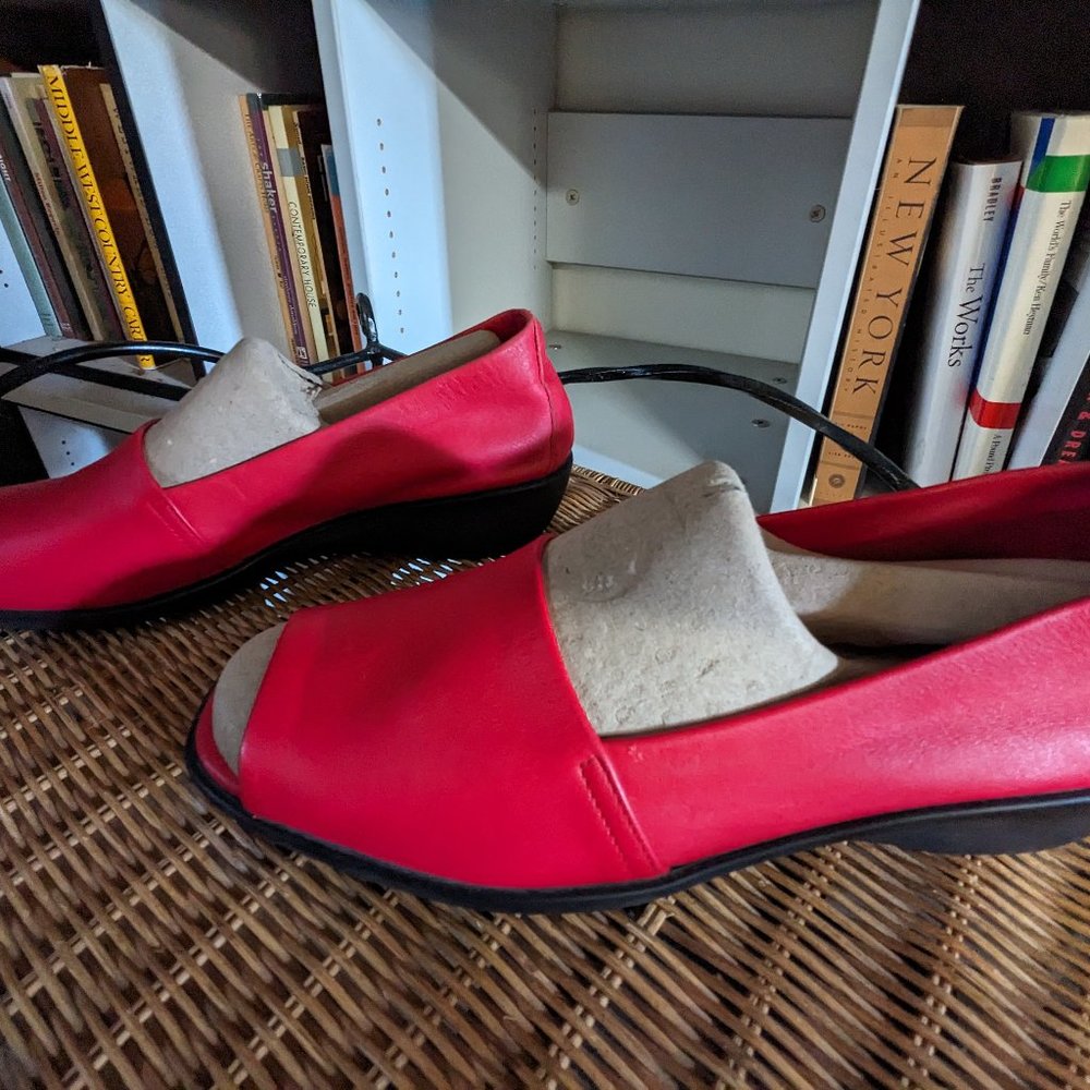 Aerosoles red sandals